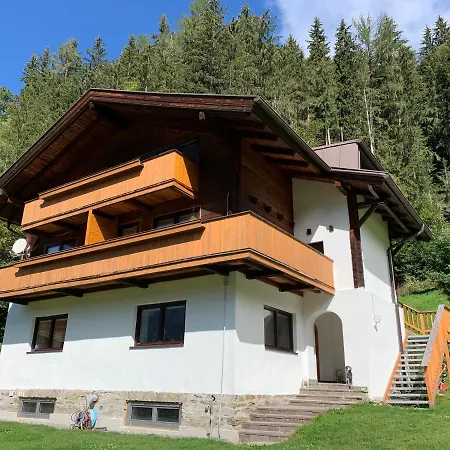 Waldhaeusl Apartment Matrei in Osttirol