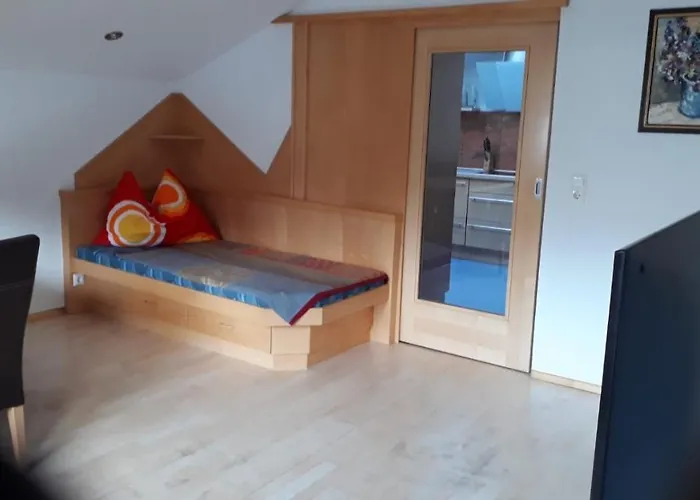 Waldhaeusl Apartmán *